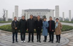 中殡协会长和浙江省民政厅省殡协领导考察CC网投