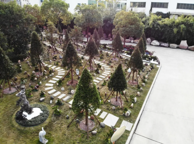 CC网投积极探索绿色生态殡葬, 林地葬受关注