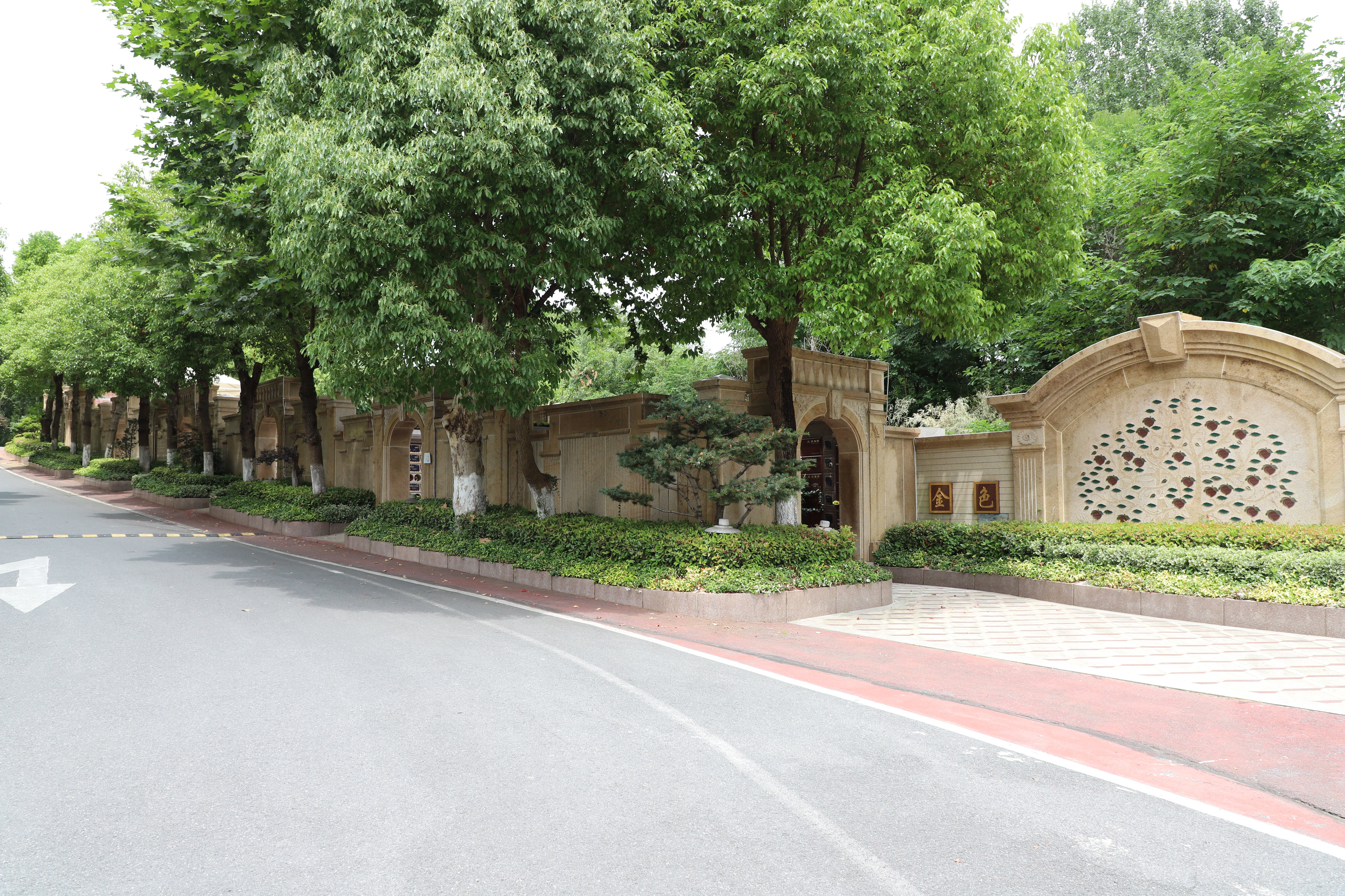 以巧思拓空间，以匠心筑温情——南京雨花台功德园金色蓝湾